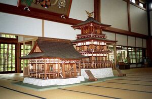 黄金閣と教祖殿の模型1993-1.jpg